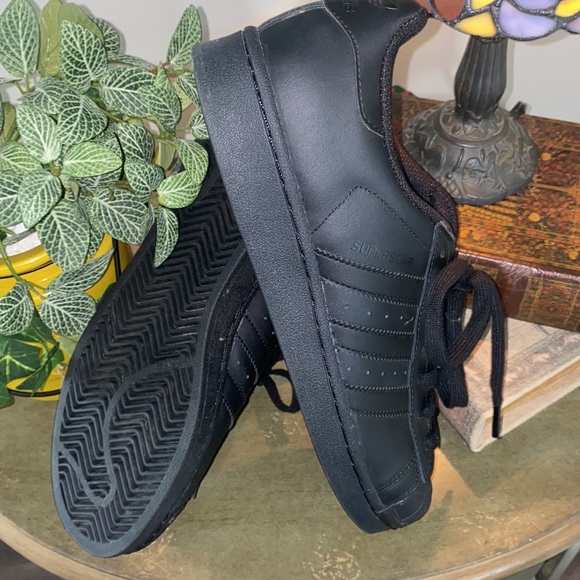 Bet On Black!! - Picture 3 of 5